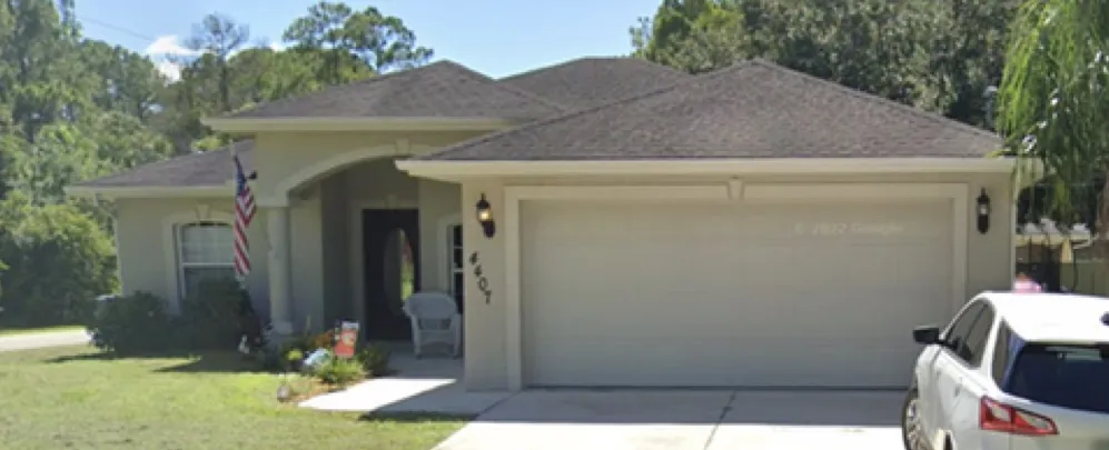 Vivienda unifamiliar en Florida con cubierta nueva